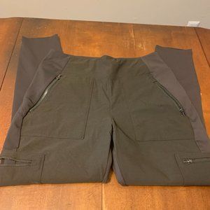 Athleta Headlands Hybrid II Cargo Tights